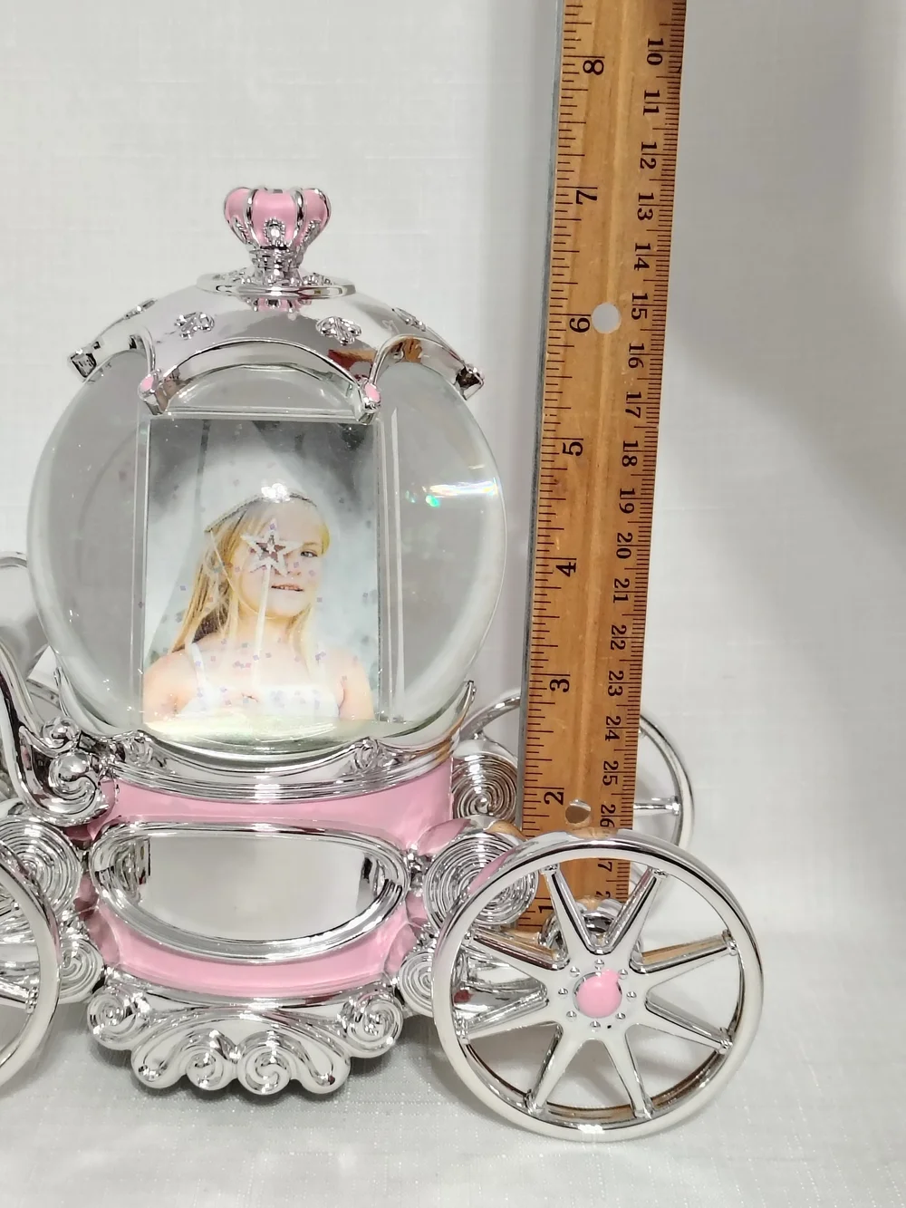 Things Remembered Musical Snow  Globe Cinderella Princess Carriage Photo Frame